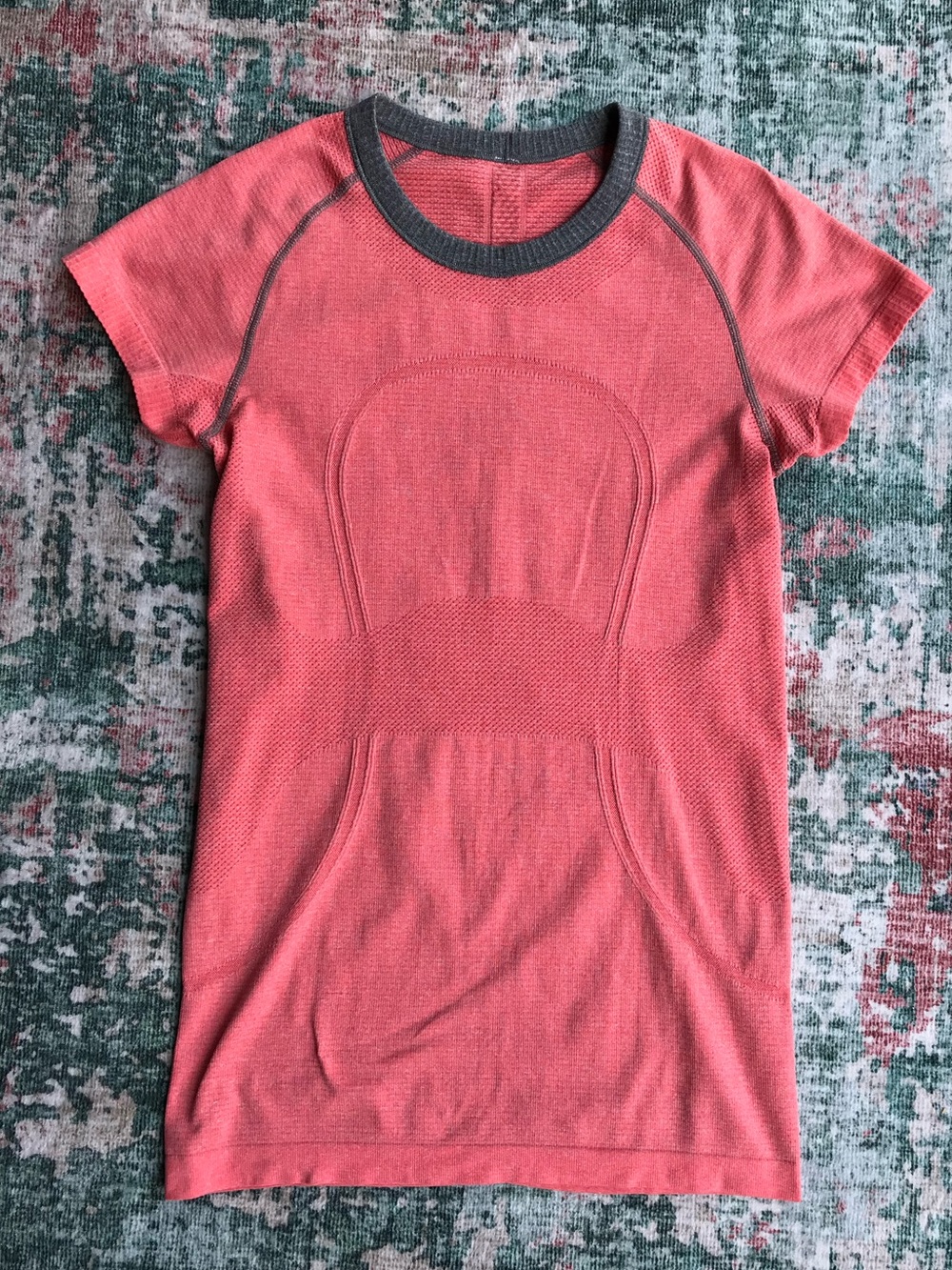 Lululemon Swiftly Tech - Coral